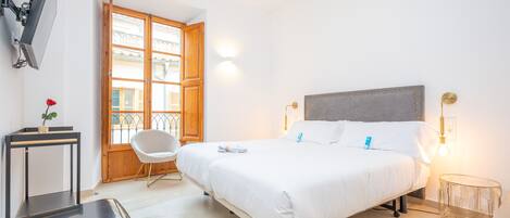 1 bedroom, free WiFi, bed sheets