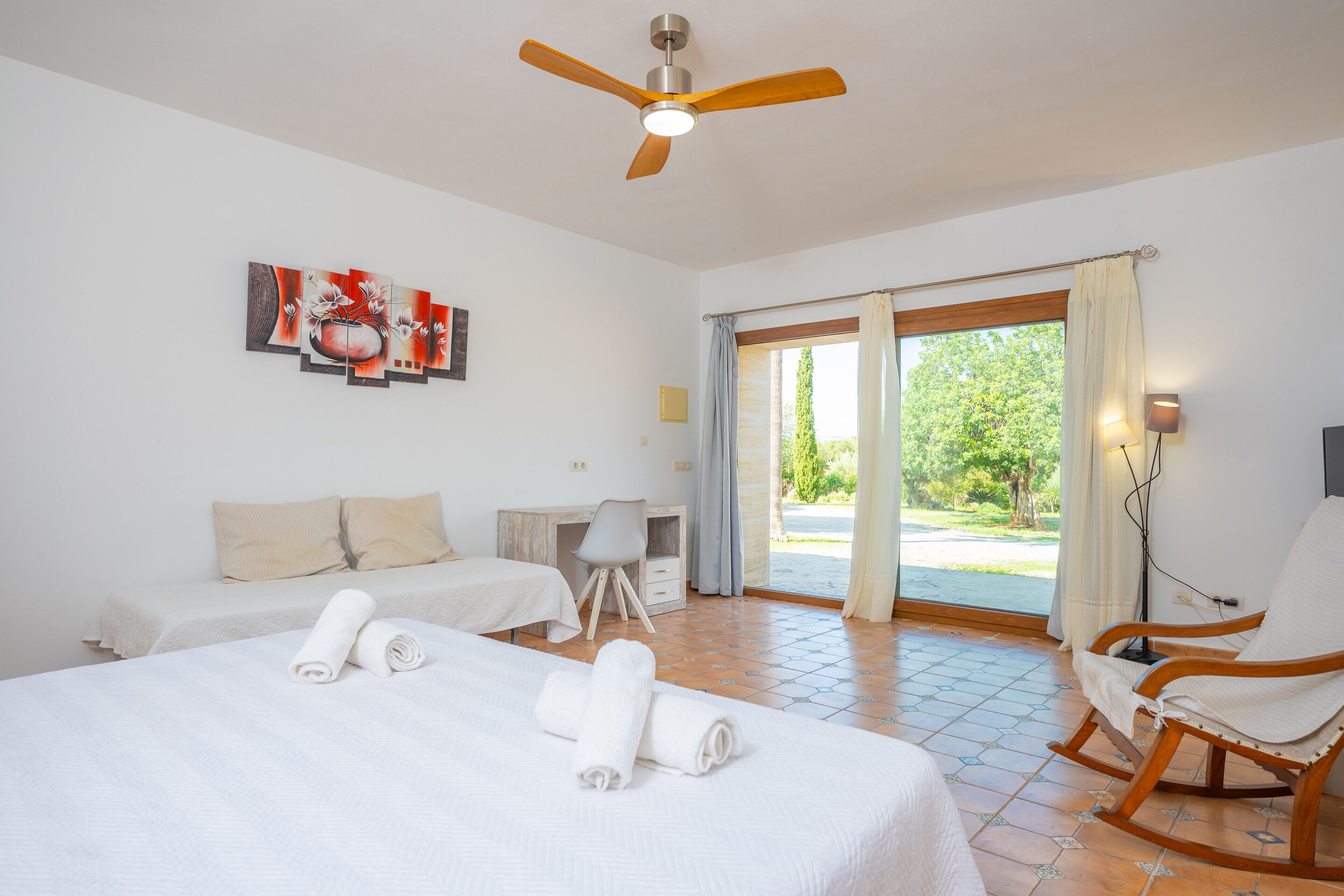 6 Schlafzimmer, Bügeleisen/Bügelbrett, kostenloses WLAN, Bettwäsche