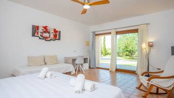 6 Schlafzimmer, Bügeleisen/Bügelbrett, kostenloses WLAN, Bettwäsche