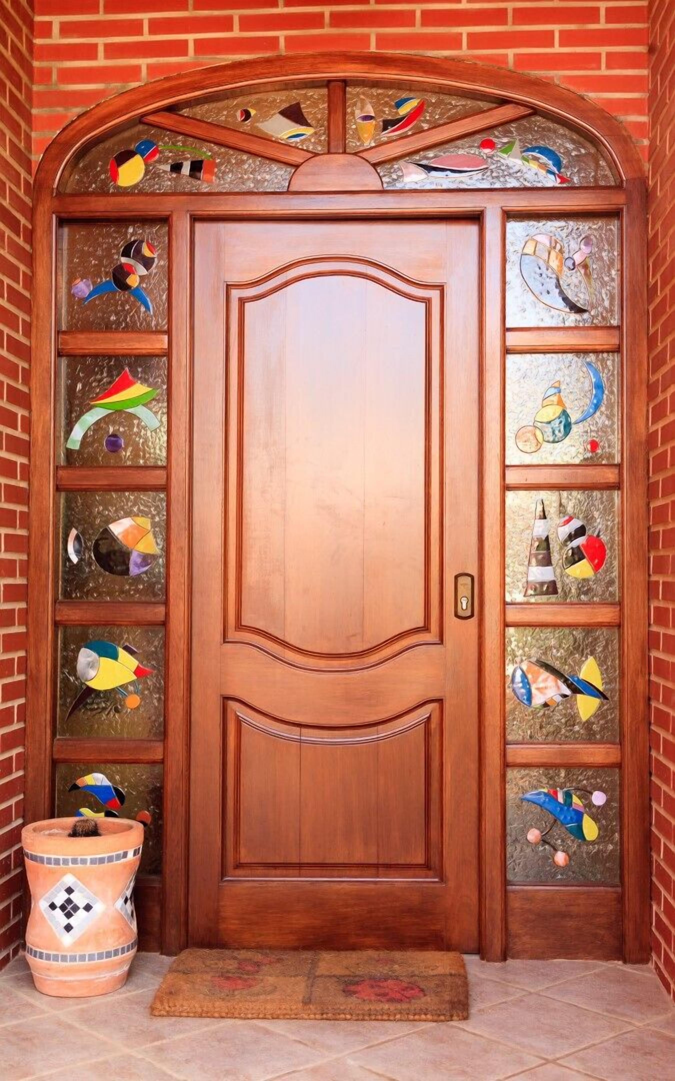 المنشأة من الداخل