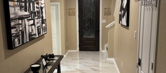 Gorgeous 5-bedroom house VERY SPACIOUS in South San Antonio