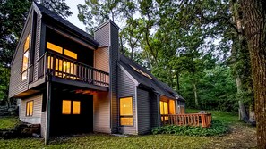 Exterior - NEW LISTING!  Striking Wooded Romance/A Whole Lot of Comfort! Great Location! (Galena)