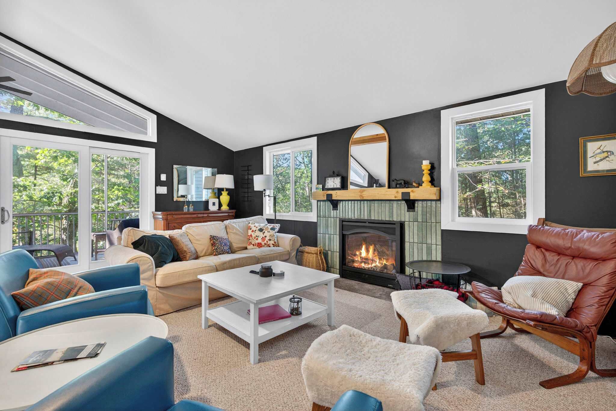 Televisión, chimenea