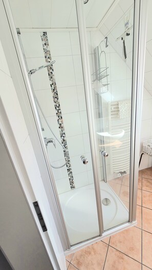 Hair dryer, toilet paper - Apartment incl. beach chair on the beach (Horumersiel)