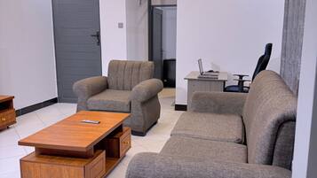 Apartemen Comfort, balkon, pemandangan kota | Area keluarga