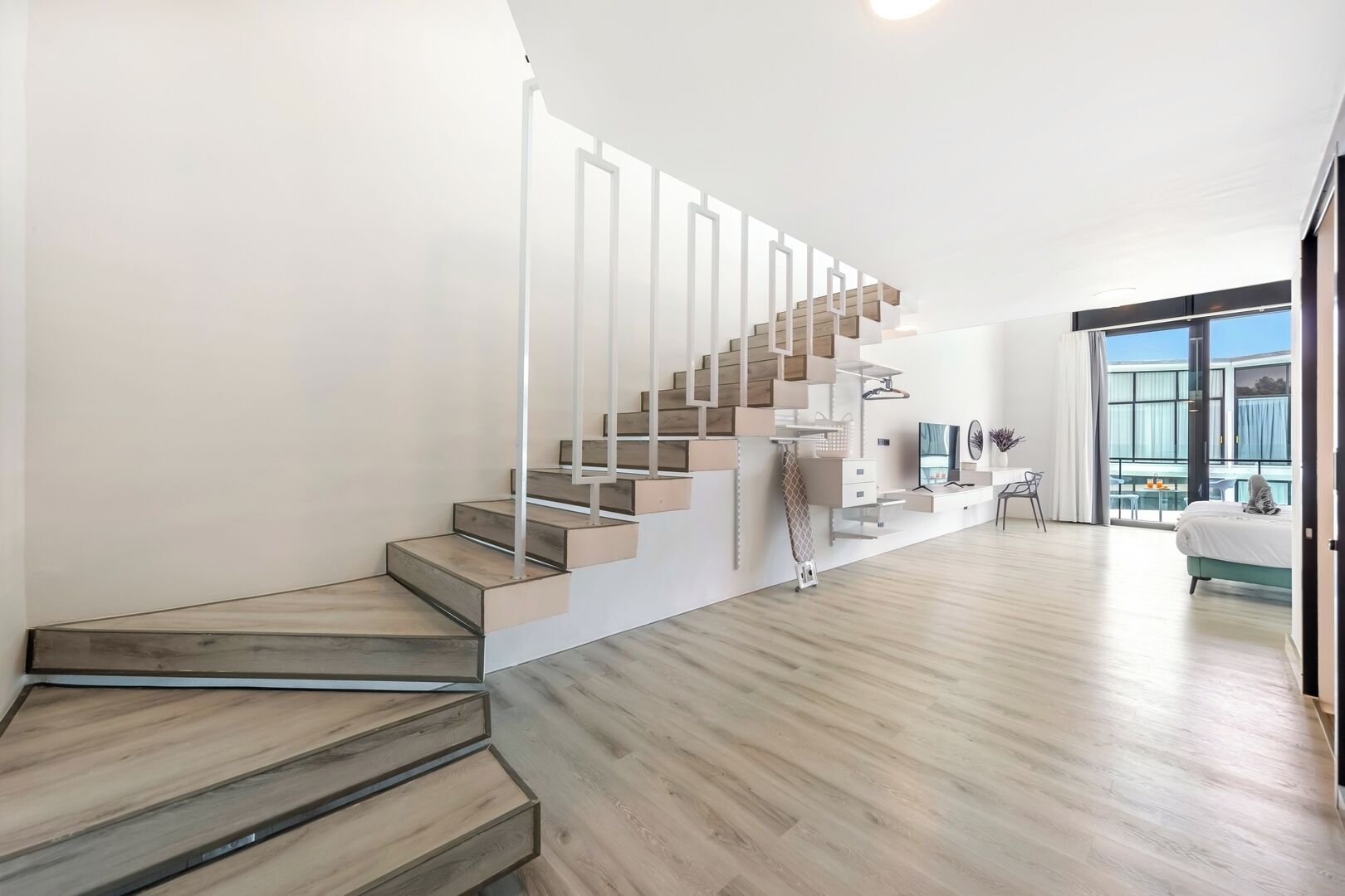 Silitysrauta/-lauta, ilmainen Wi-Fi