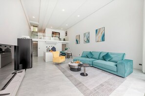 Living area - Unique Townhouse Pool Slide Access (Bophut)