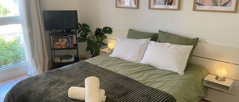 1 bedroom, iron/ironing board, free WiFi, bed sheets