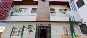 Hotel Lake N Hill View