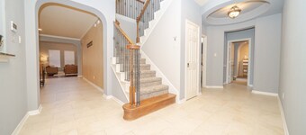 Stylish Family Getaway | Room for Everyone