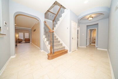 Stylish Family Getaway | Room for Everyone