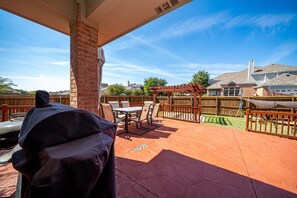 تناول الطع�ام بالخارج