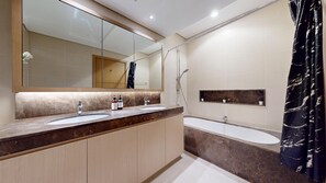 Superior Apartment, Golf View | Bathroom | Combined shower/bathtub, hydromassage showerhead - bnbme - Vida Residence A1 (Dubai)