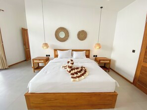 2 bedrooms, iron/ironing board, internet, bed sheets - Maravilla two bedrooms with garden view (Bali)