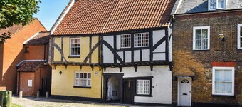 2 bedroom accommodation in Kings Lynn