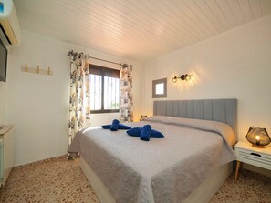3 bedrooms, desk, Internet - Ker Solea by Interhome (Calpe/Calp)