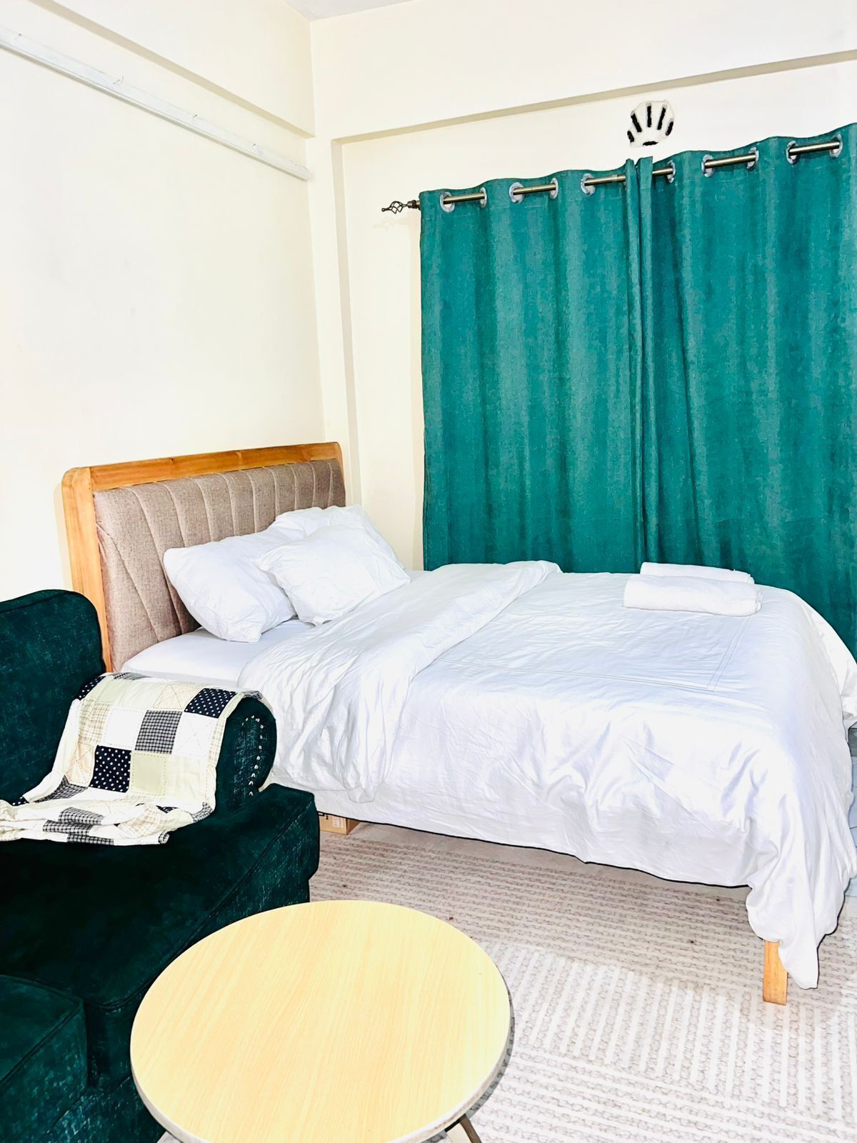 Enkeltrom – superior, byutsikt | Skrivebord, skrivebord for bærbar PC og wi-fi (inkludert)