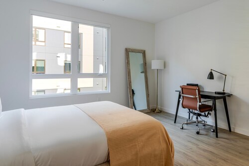 Blueground | Santa Clara, pool, nr Central Park