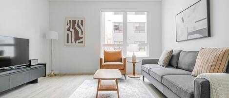 Télévision, chaîne hi-fi