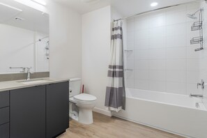 Hair dryer, towels - Blueground | Santa Clara, pool, nr Central Park (Santa Clara)