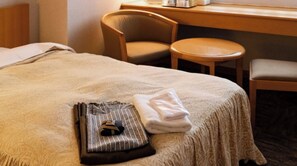 1 sovrum, skrivbord, strykjärn/strykbräda och gratis wi-fi