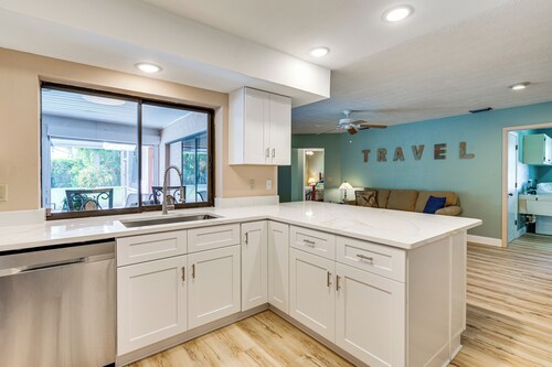 1 Mi to Golf! Family Getaway w/ Pool in Fort Myers