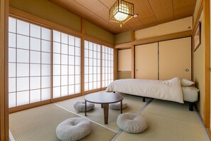2 bedrooms, iron/ironing board, free WiFi, bed sheets - At the foot of Mt Omuroyama enjoy the sea with G / Ito City Shizuoka (Ito City)