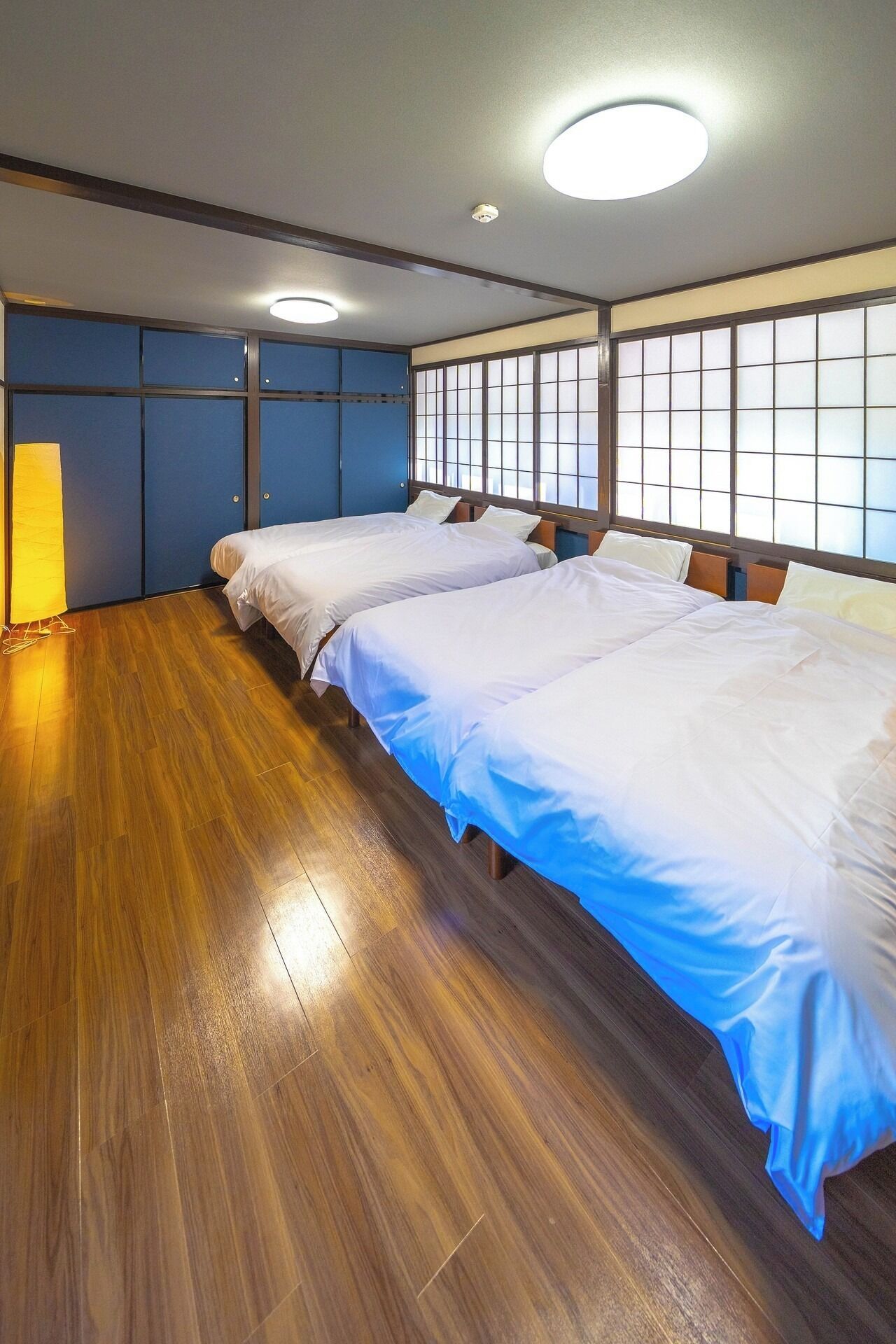 免费 WiFi、床单