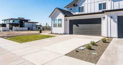 #StayInMyDistrict Eagle Ridge Escape