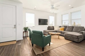 صورة غير مصنفة، 5 من 86، زرّ