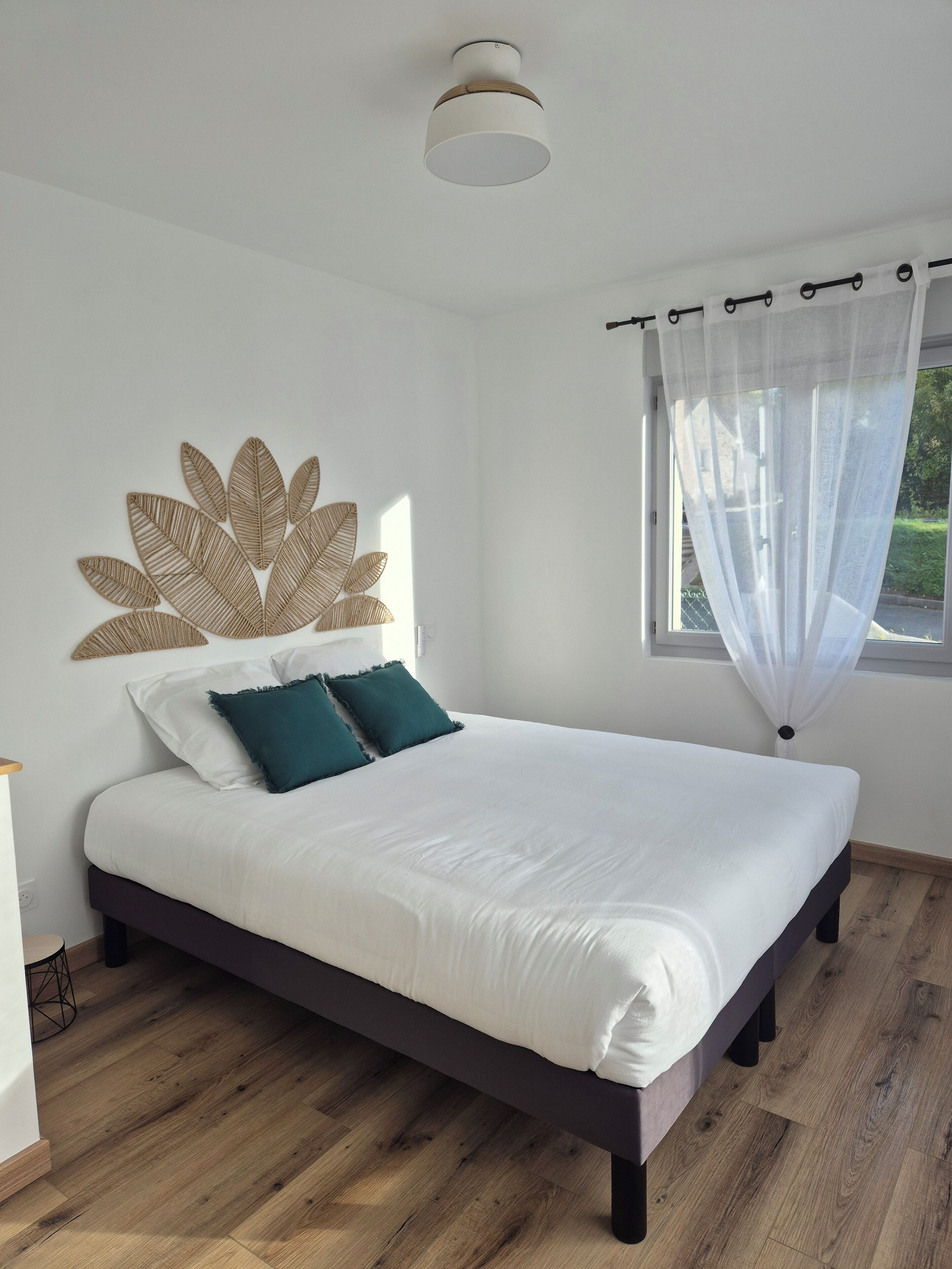 4 habitaciones, tabla de planchar con plancha y wifi gratis 