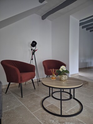 Interior - Renovated house on the Route des Châteaux (Saché)