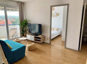 1 غرفة نوم وسرير سفر وواي فاي مجانًا وملاءات أسرّة