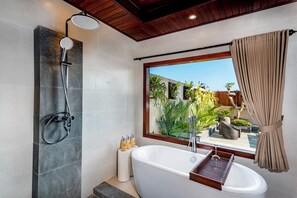 Villa, 1 Bedroom, Private Pool, Garden View | Bathroom