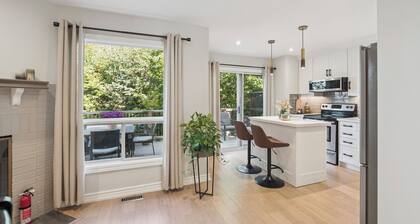 Stylish newly Renovated 3BR Home-Perfect Family Location