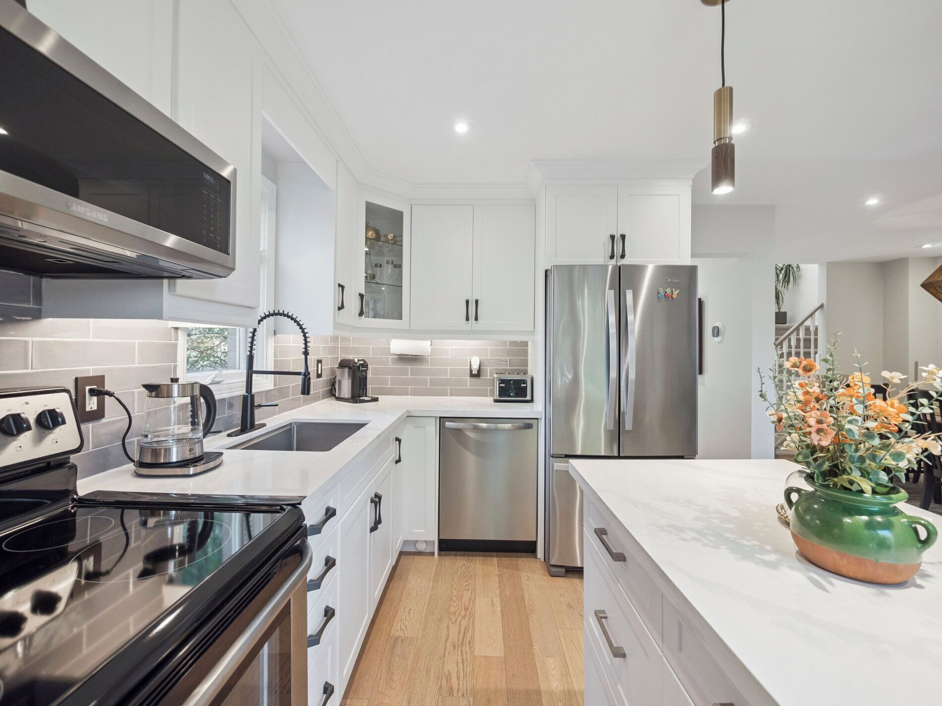 Microwave, oven, stovetop, dishwasher