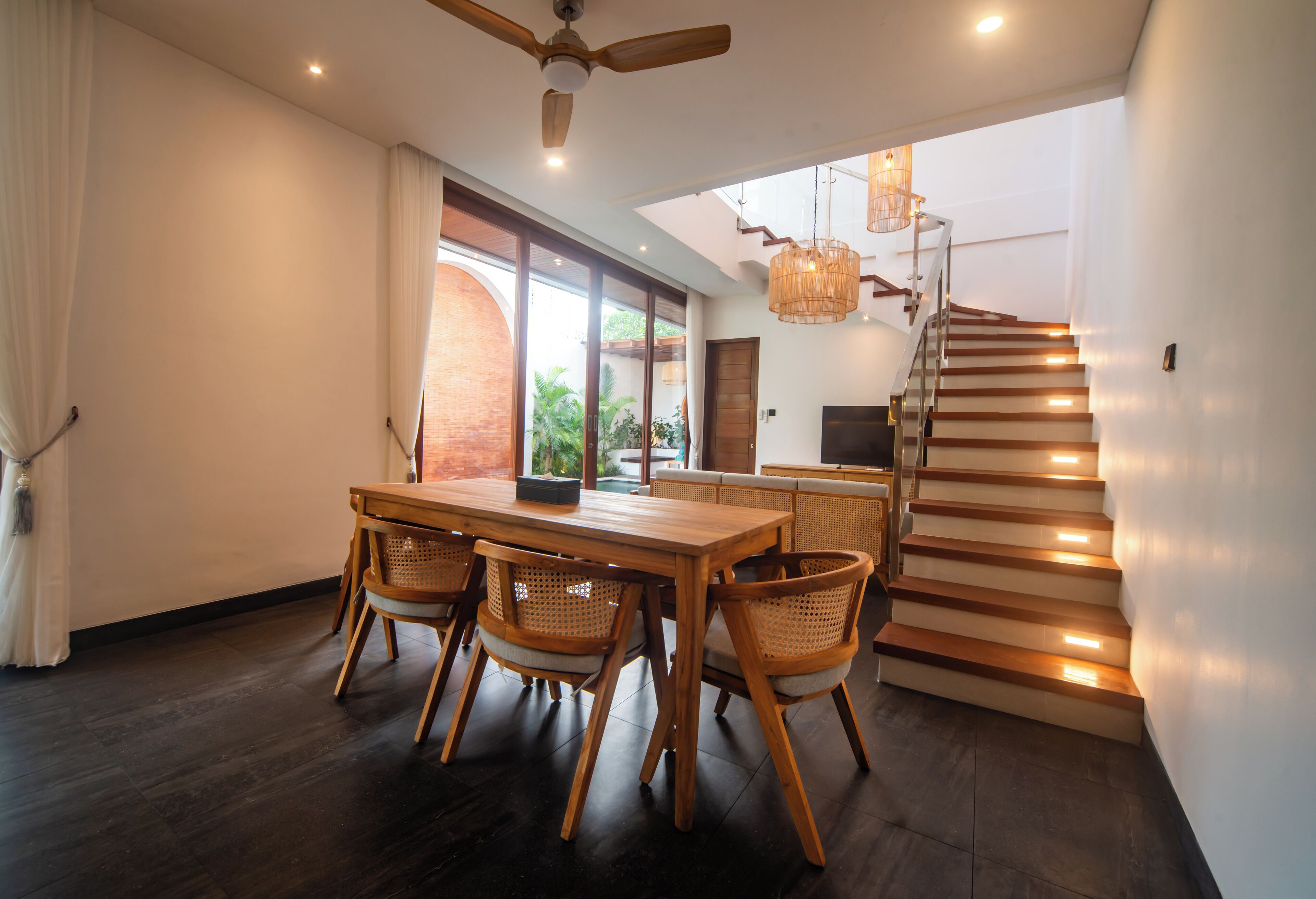 Family Villa, Pool View | Dining room