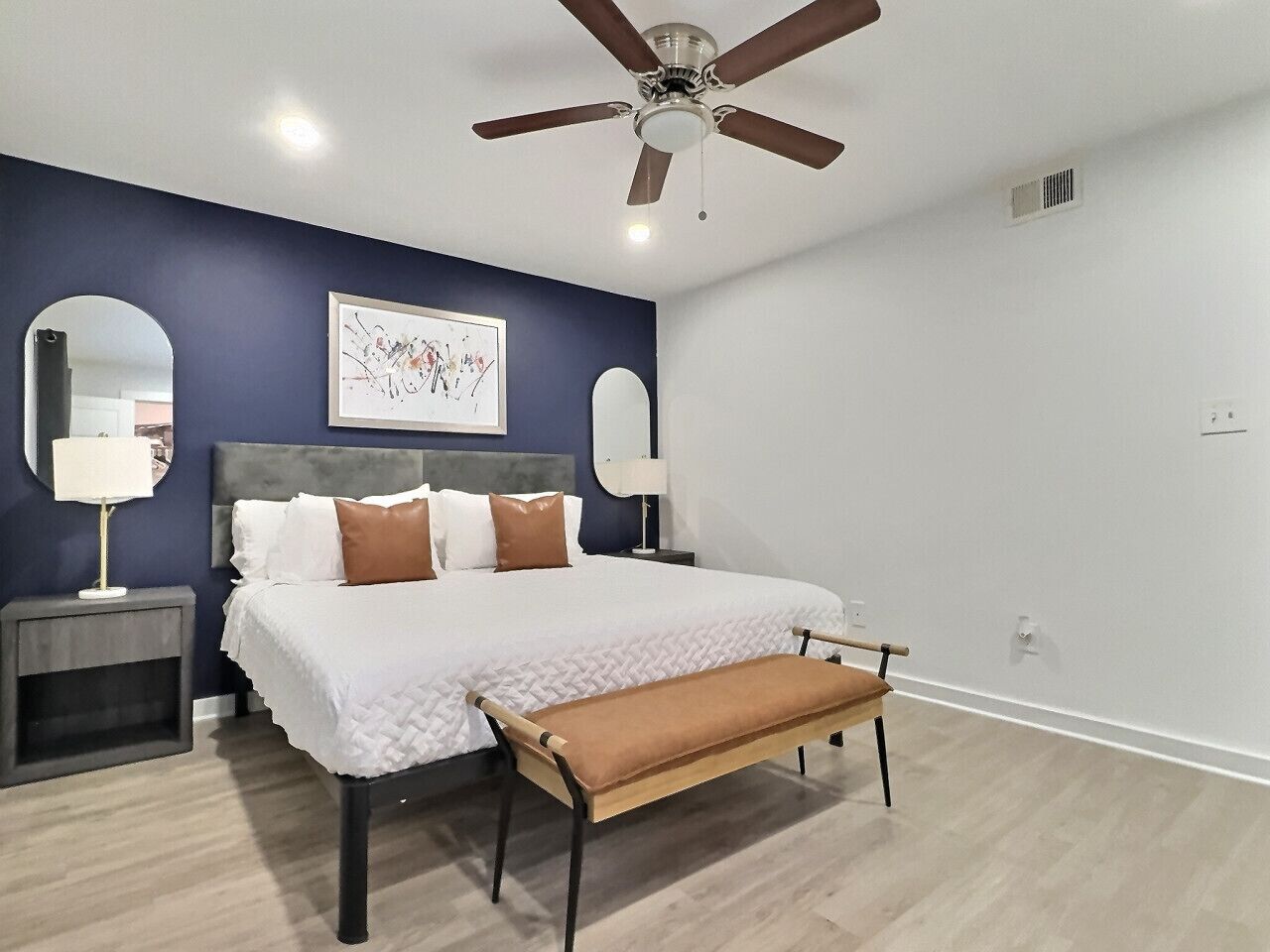 1 間睡房、書桌、熨斗/熨衫板、Wi-Fi