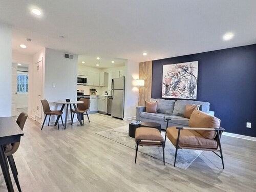 Central Bham Retreat w/ Private Balcony + Parking