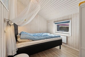 4 Schlafzimmer, Bügeleisen/Bügelbrett, kostenloses WLAN