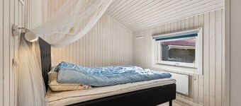 Cozy holiday home near beach and town