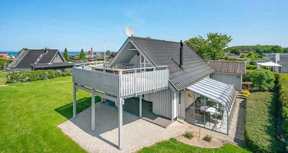 Perfect setting for a family holiday by sea