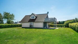 Exterior - Perfect setting for a family holiday by sea (Bogense)
