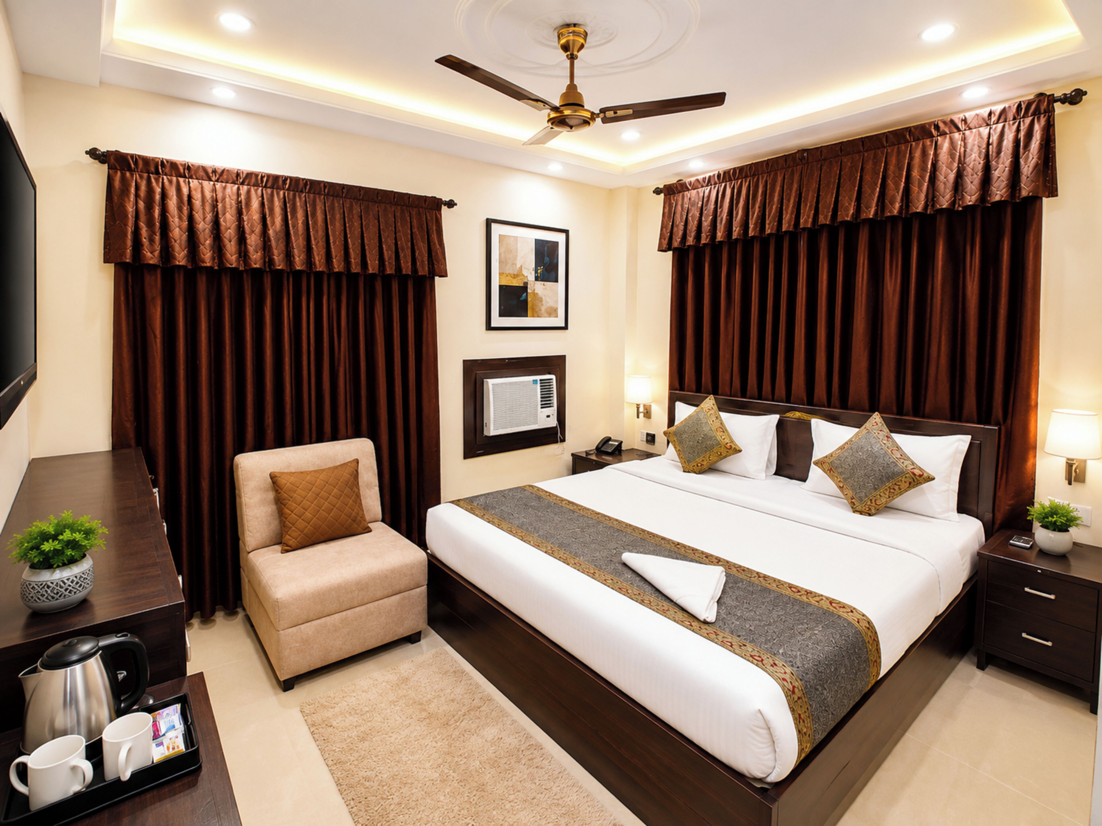 Hypo-allergenic bedding, desk, soundproofing, free WiFi