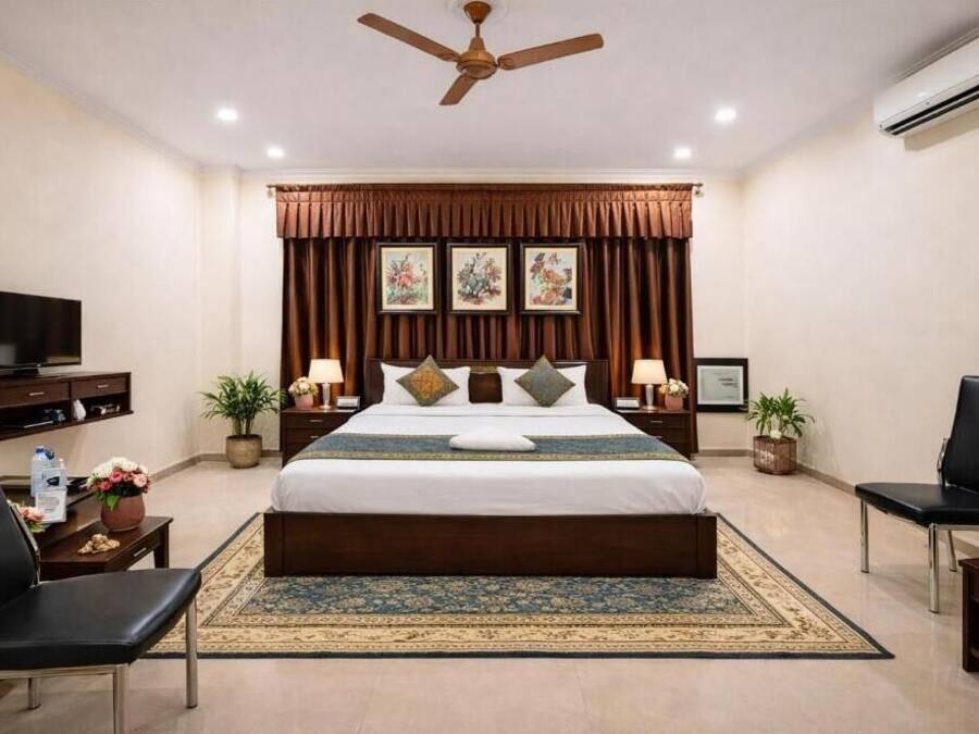 Ropa de cama hipoalergénica, escritorio y sistema de insonorización