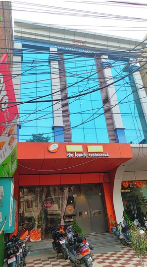 Exterior - Hotel Ashoka Grand Varanasi  (Varanasi)