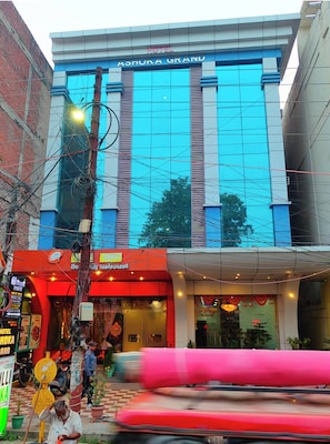Exterior - Hotel Ashoka Grand Varanasi (Varanasi)