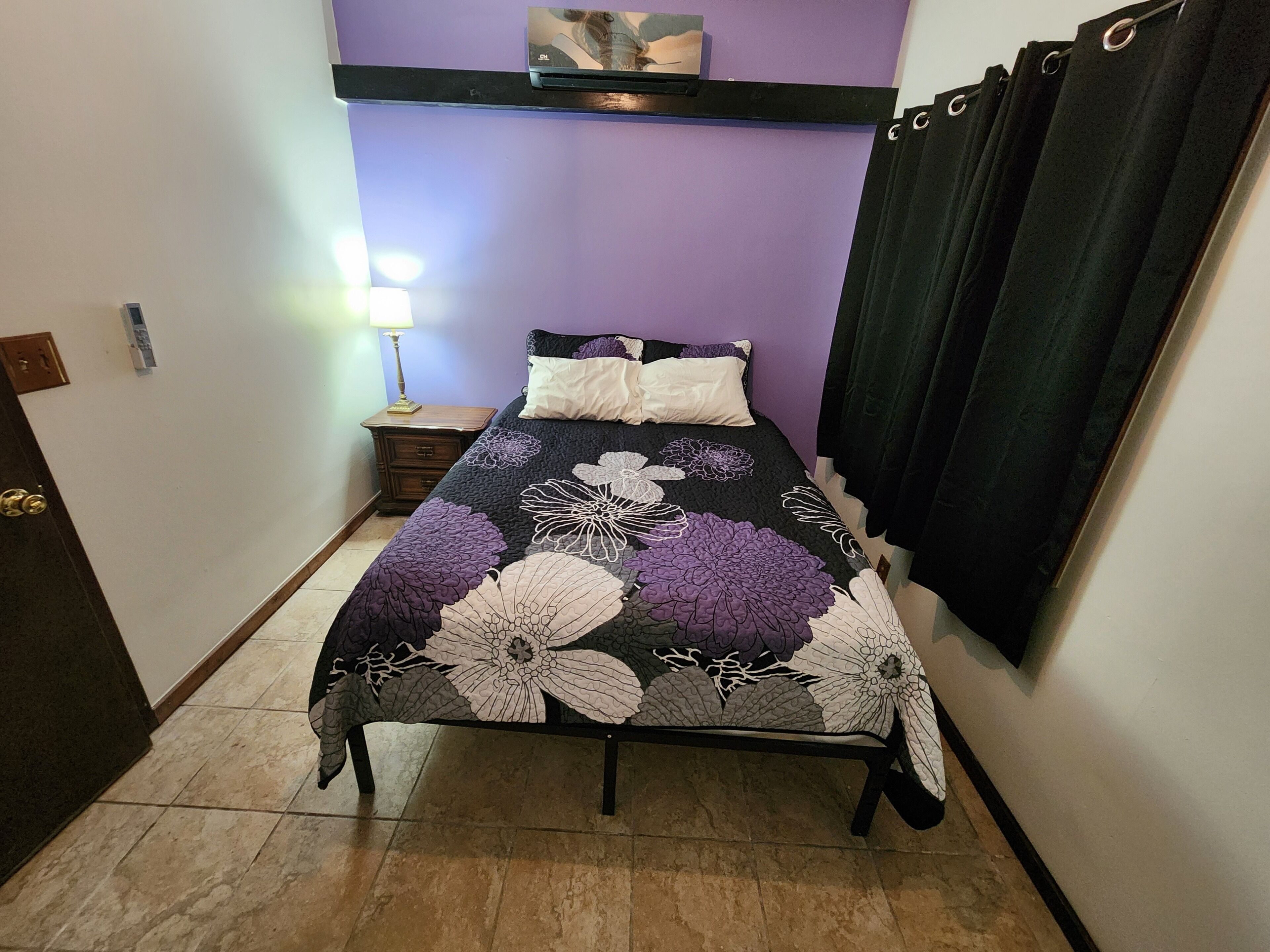 1 bedroom, WiFi, bed sheets