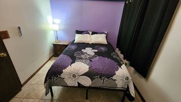 1 bedroom, WiFi, bed sheets