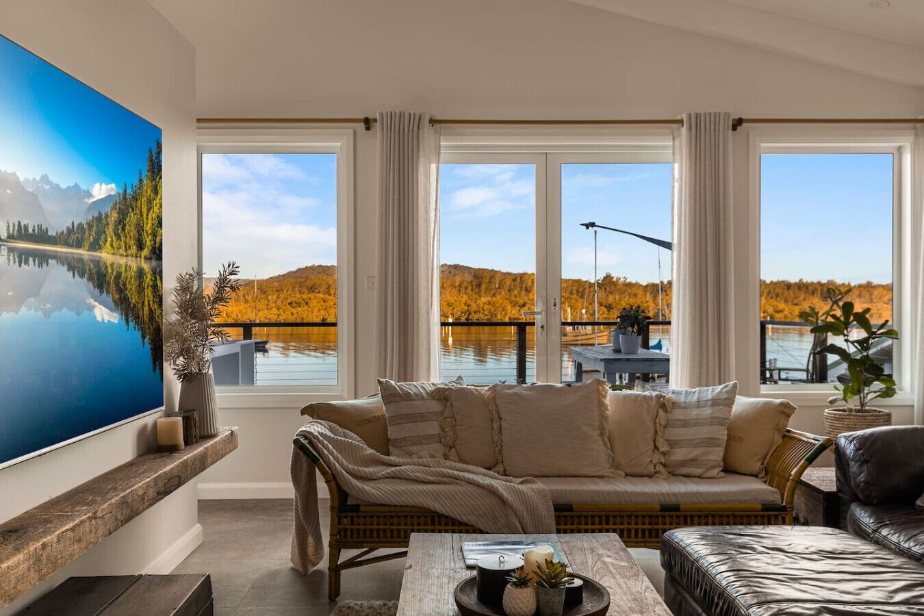 Téléviseur, chaîne audio